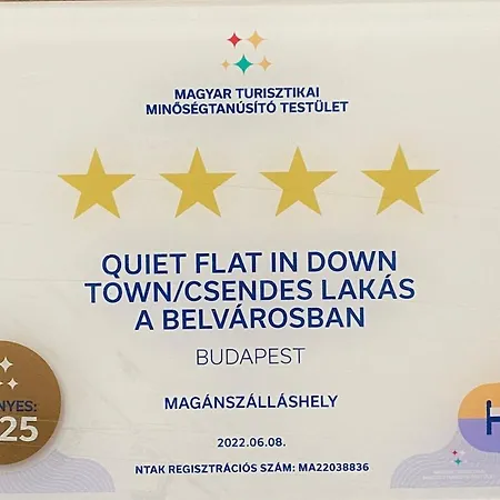 Quiet Flat Near Downtown, With Free Parking In Deep Garage Budapest